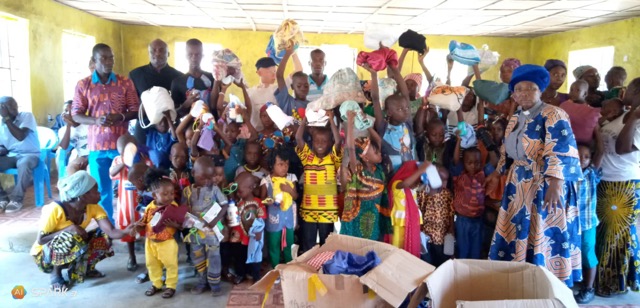 ebenezer manallo shoebags