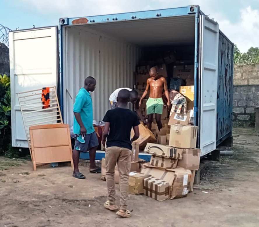 unload container